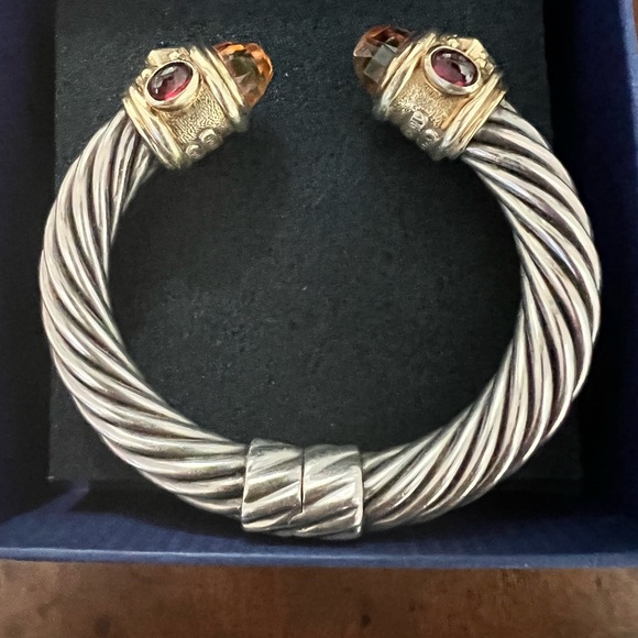 David Yurman Rennasance bracelet very good condition - Picture 2 of 2